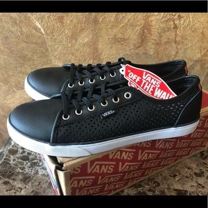 Women’s Van Rowan DX Perf Black Sneakers, size 8.5